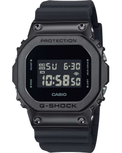 Casio GM-5600UB-1